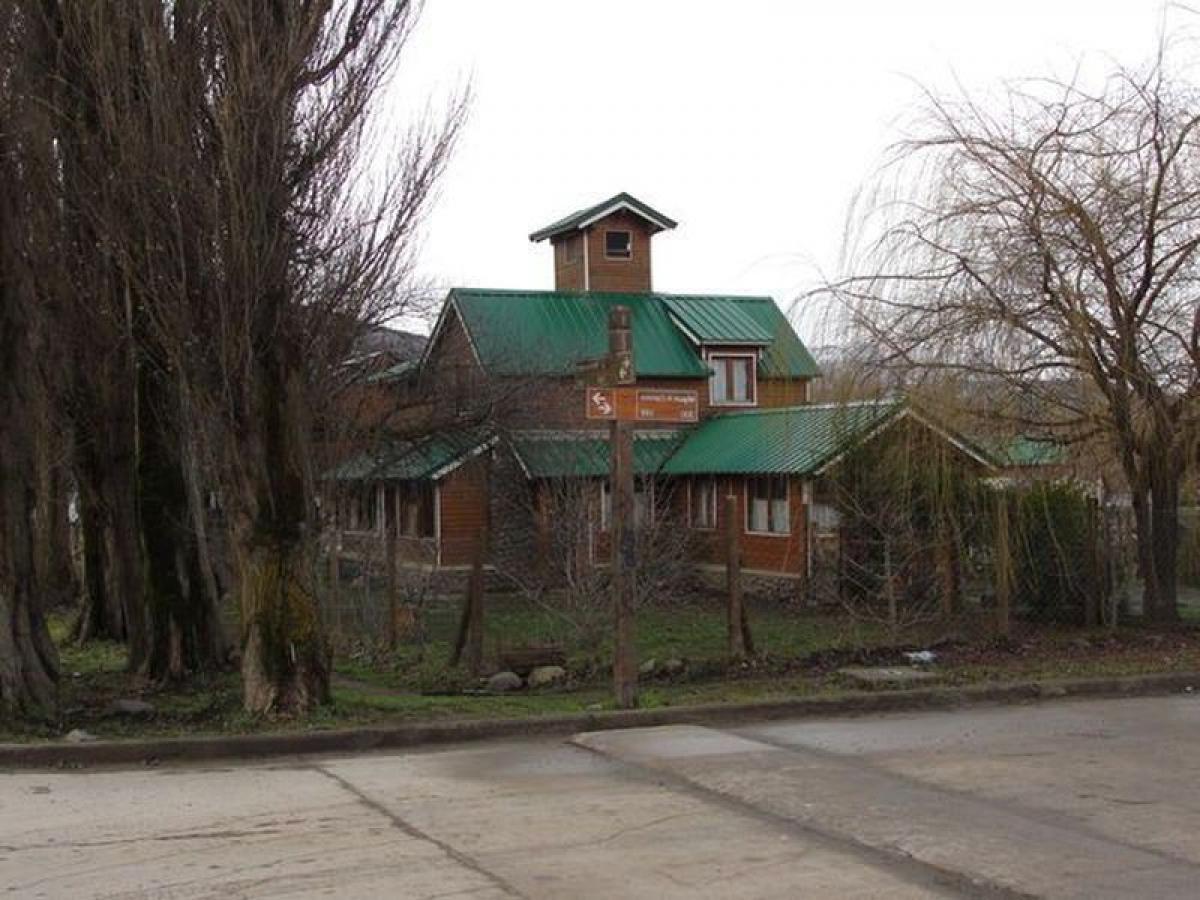 3 bedrooms House in Neuquen, Argentina No. 21470