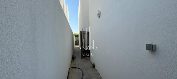 4 bedrooms Villa in Al Bateen, UAE No. 31205 21