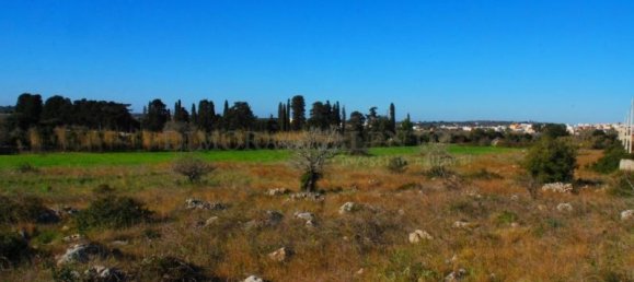  Land in Castrignano del Capo, Italy No. 82676 2