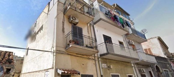 5 rooms Apartment in Catania, Italy No. 51105 11