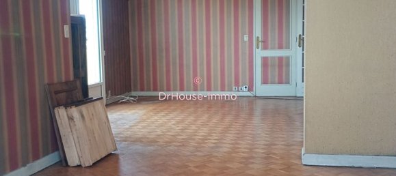 Apartamento de 3 dormitorios en Le Puy-en-Velay, France No. 340362 4