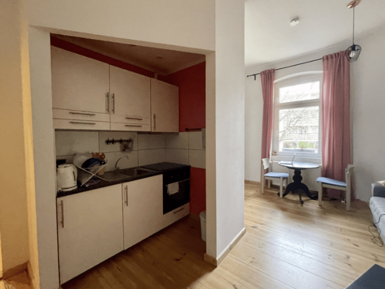 2 rooms Apartment in Moabit, Germany No. 43637