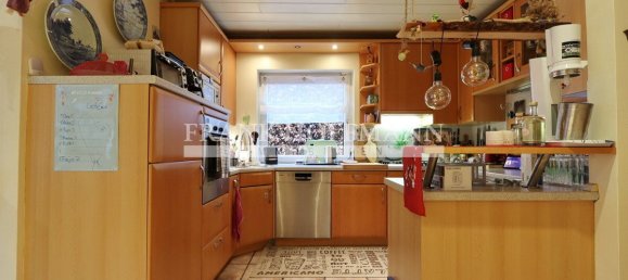 Дом с 5 комнатами в Зегеберг, Германия № 80205 15