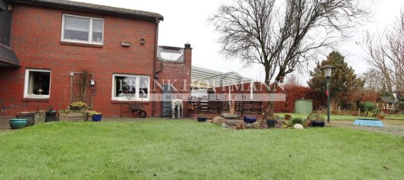 Дом с 5 комнатами в Зегеберг, Германия № 80205 5