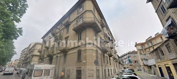 2 bedrooms Apartment in Turin, Italy No. 206773 6