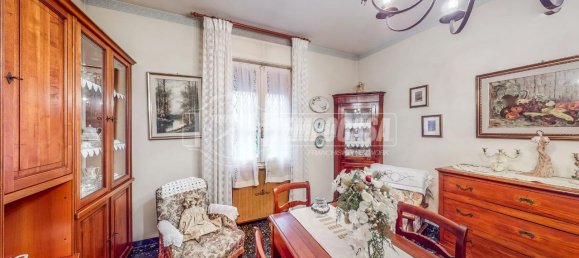 Apartamento de 4 habitaciónes en Modena, Italy No. 4568 21