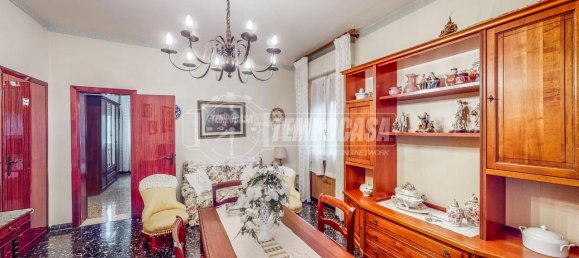 Apartamento de 4 habitaciónes en Modena, Italy No. 4568 20