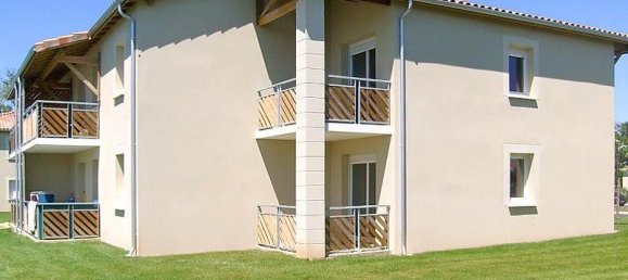 2 bedrooms Apartment in Saint-Seurin-sur-l'Isle, France No. 295864 7