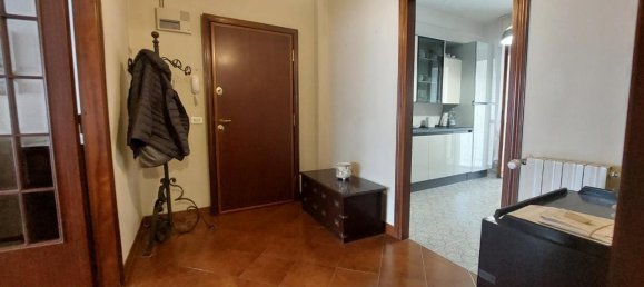 4 rooms Apartment in Livorno, Italy No. 40095 25