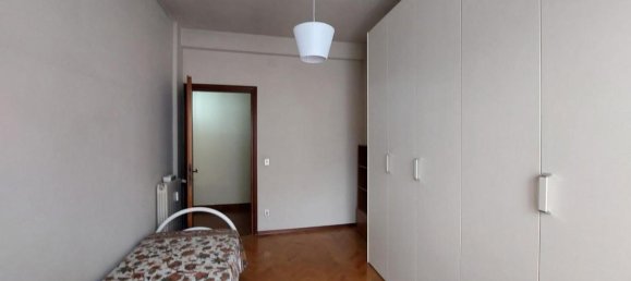 4 rooms Apartment in Livorno, Italy No. 40095 17