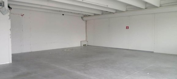 Lagerhaus in Scandicci, Italy 122m², Nr. 147517 6