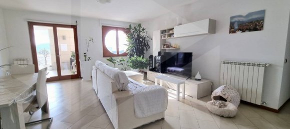 6 rooms Apartment in Pescara, Italy No. 28555 14
