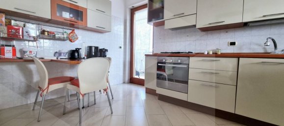 6 rooms Apartment in Pescara, Italy No. 28555 6