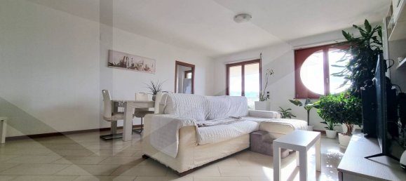 6 rooms Apartment in Pescara, Italy No. 28555 15