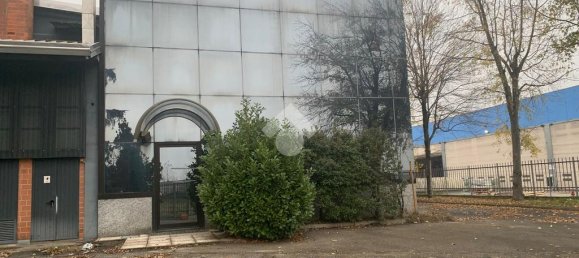 1745m² Warehouse in Caltignaga, Italy No. 110498 2