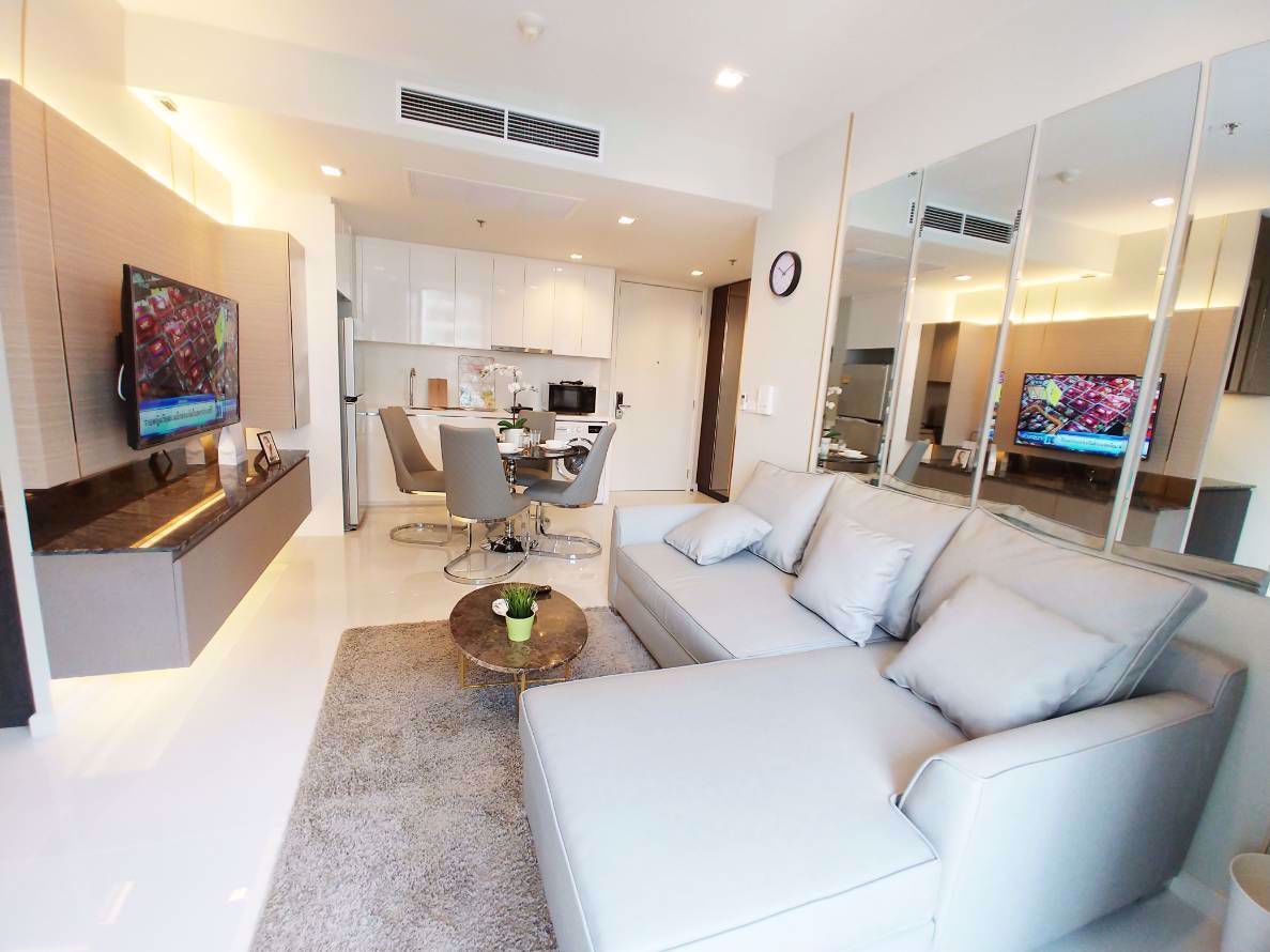 2 bedrooms Condo in Sathon, Thailand No. 9712