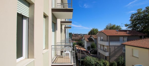 Здание 1290м² в Чезенатико, Италия № 130632 9