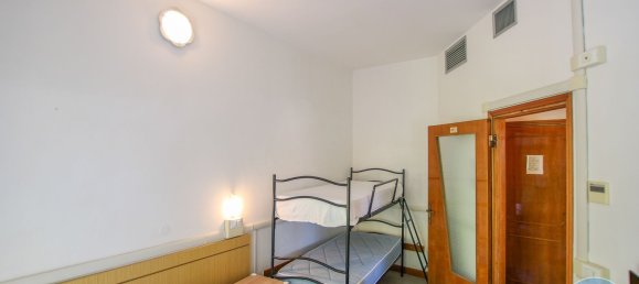 Здание 1290м² в Чезенатико, Италия № 130632 17