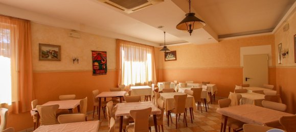 Здание 1290м² в Чезенатико, Италия № 130632 20