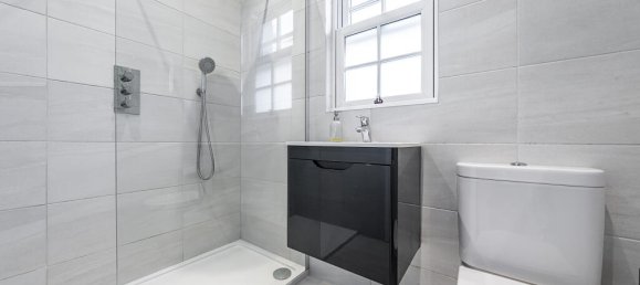 3 bedrooms House in London, United Kingdom No. 14055 8