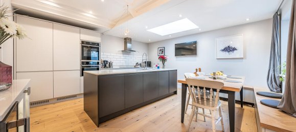 3 bedrooms House in London, United Kingdom No. 14055 3