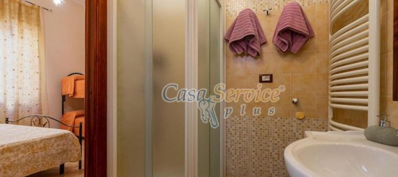 Casa de 5 habitaciónes en Supersano, Italy No. 236249 2