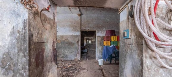 4 bedrooms House in Sorano, Italy No. 270979 28