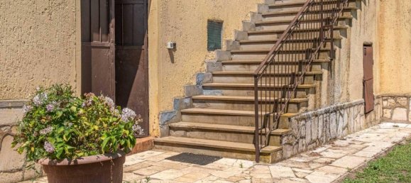 4 bedrooms House in Sorano, Italy No. 270979 11