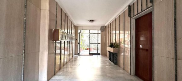 4 rooms Apartment in Naples, Italy No. 268061 4