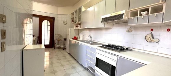 4 rooms Apartment in Naples, Italy No. 268061 19
