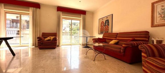 4 rooms Apartment in Naples, Italy No. 268061 9