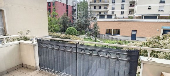 1 chambre Appartement à Suresnes, France No. 167100 3