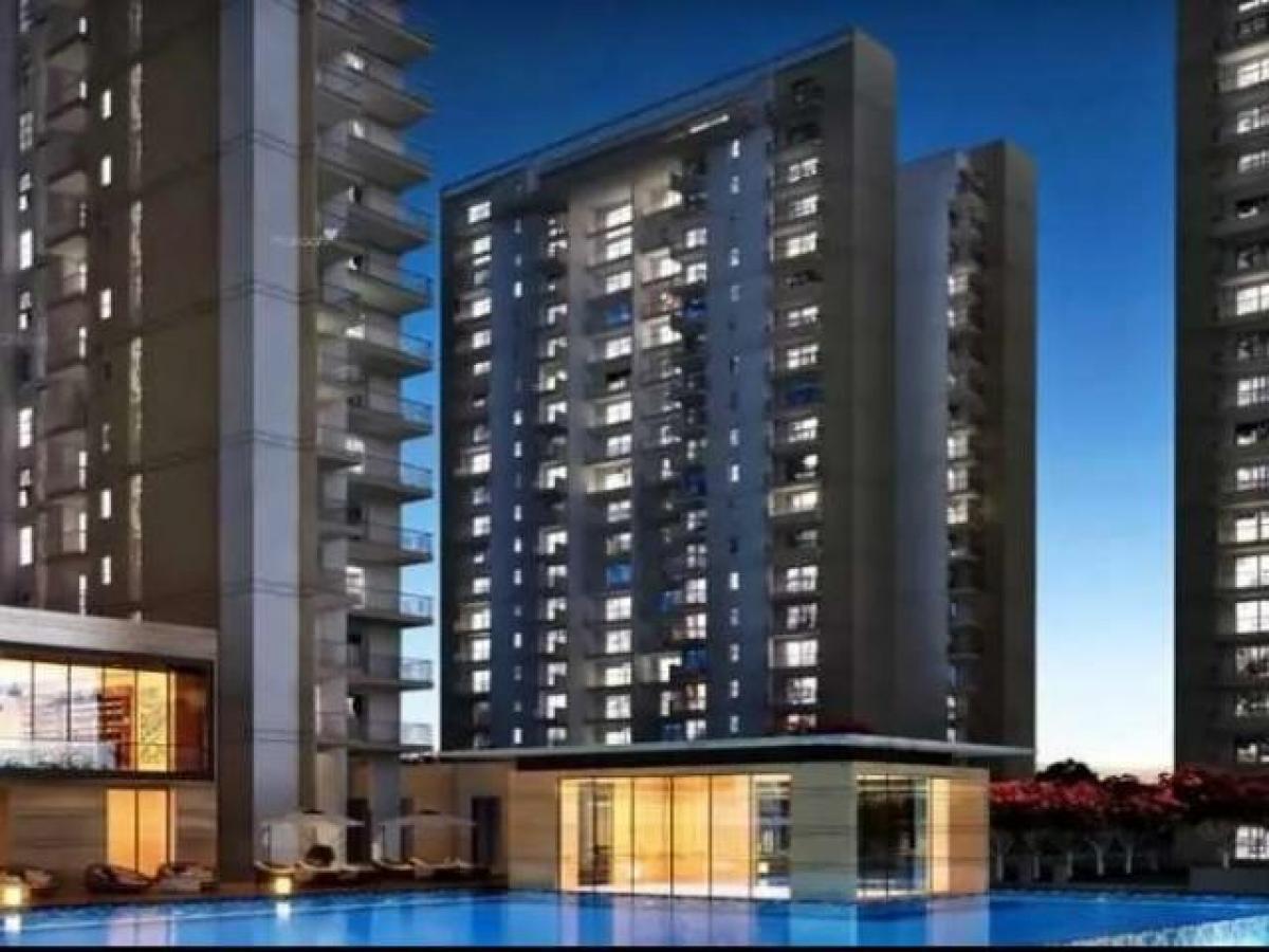 4 bedrooms House in Noida, India No. 4835