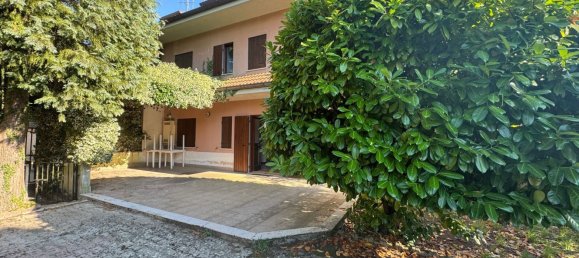 5 bedrooms House in Serra San Bruno, Italy No. 342036 4