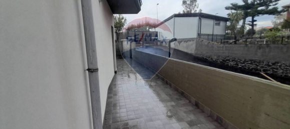 2 bedrooms Apartment in Camporotondo Etneo, Italy No. 271531 11