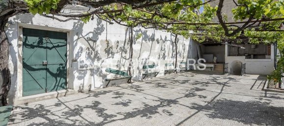 881m² Building in Lisbon, Portugal No. 76459 24