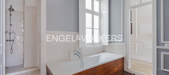 881m² Building in Lisbon, Portugal No. 76459 18