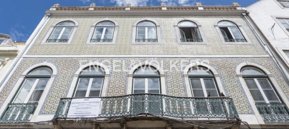 881m² Building in Lisbon, Portugal No. 76459 26