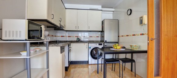 2 bedrooms Apartment in Gijon, Spain No. 186223 4