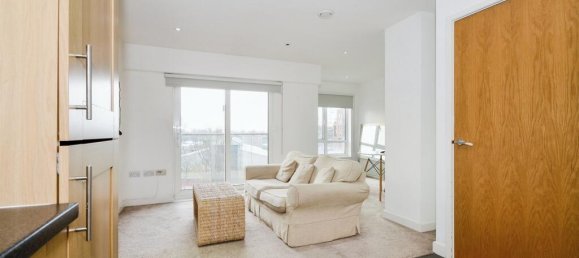 1 bedroom Apartment in London, United Kingdom No. 6382 14