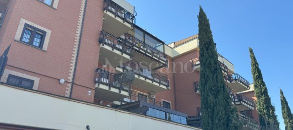 5 rooms Penthouse in Rome, Italy No. 34063 3