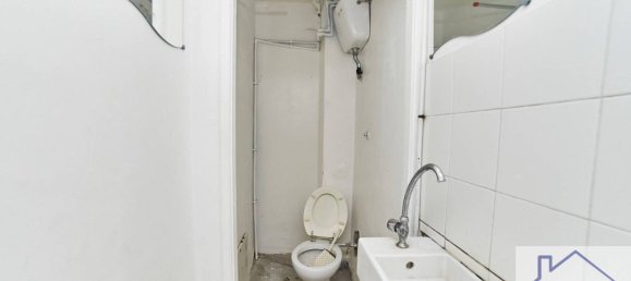 1-Zimmer Gewerbliche Immobilie in Rome, Italy, Nr. 236129 4