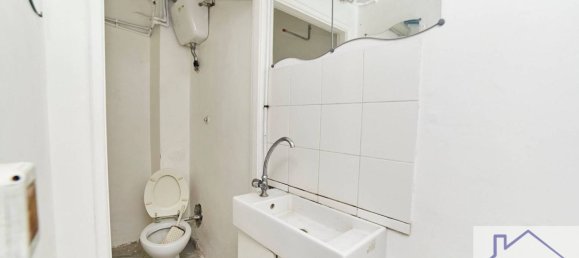 1-Zimmer Gewerbliche Immobilie in Rome, Italy, Nr. 236129 3
