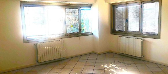 15 rooms Warehouse in Ravenna, Italy No. 160305 3