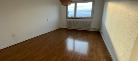 Apartamento de 3 dormitorios en Lingolsheim, France No. 55131 4