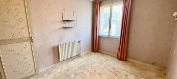 4 bedrooms House in Le Plessis-Belleville, France No. 215986 8