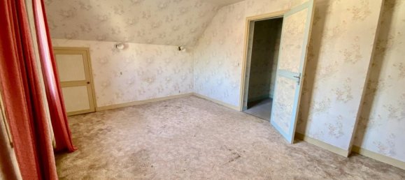 4 bedrooms House in Le Plessis-Belleville, France No. 215986 13