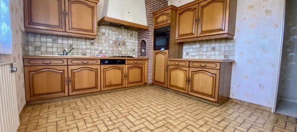 4 bedrooms House in Le Plessis-Belleville, France No. 215986 6