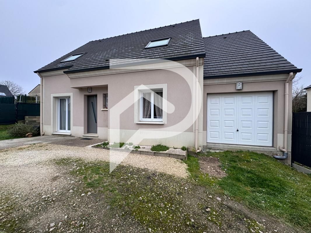 Casa de 4 dormitorios en Saint-Pathus, France No. 170789