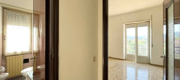 2 Schlafzimmer Wohnung in Isola del Liri, Italy, Nr. 54494 12